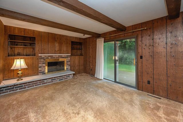 9123 S 35th STREET, Franklin, WI 53132