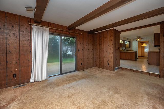 9123 S 35th STREET, Franklin, WI 53132
