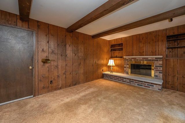 9123 S 35th STREET, Franklin, WI 53132