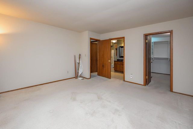 9123 S 35th STREET, Franklin, WI 53132