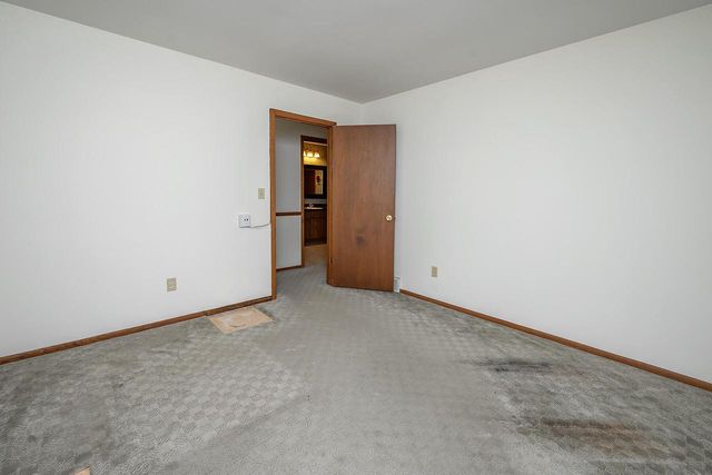 9123 S 35th STREET, Franklin, WI 53132