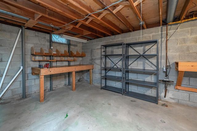 9123 S 35th STREET, Franklin, WI 53132