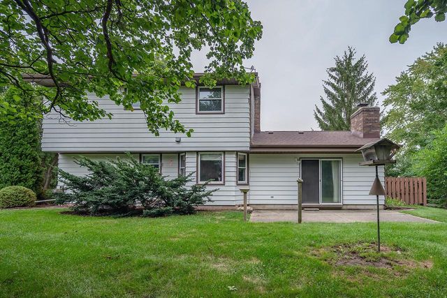 9123 S 35th STREET, Franklin, WI 53132