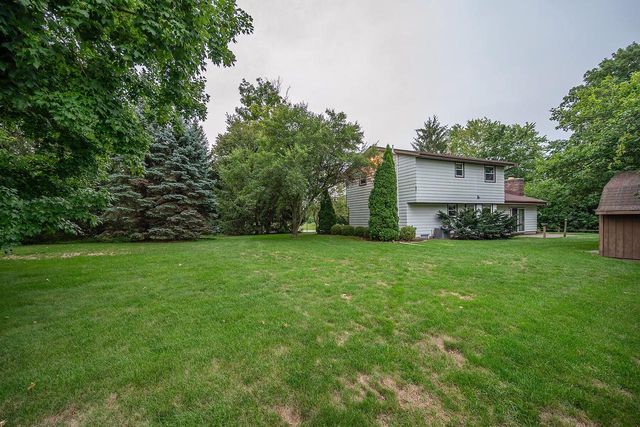 9123 S 35th STREET, Franklin, WI 53132
