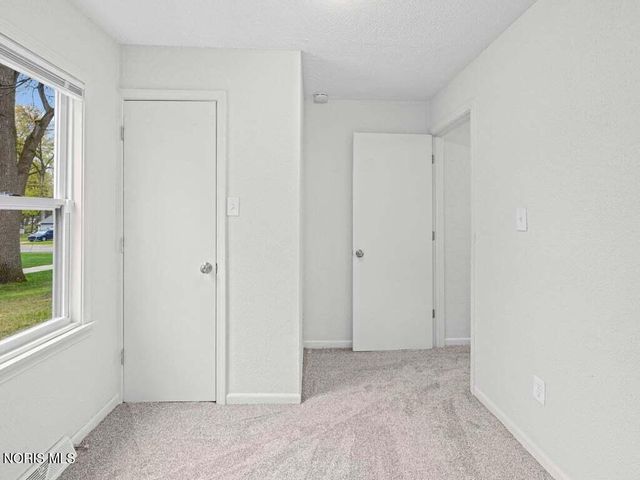 5303 Winona Road, Toledo, OH 43613