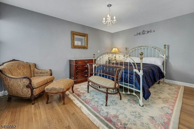 44 Old Army Rd, Bernardsville Boro, NJ 07924