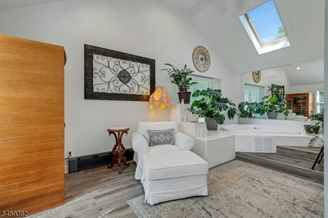 44 Old Army Rd, Bernardsville Boro, NJ 07924