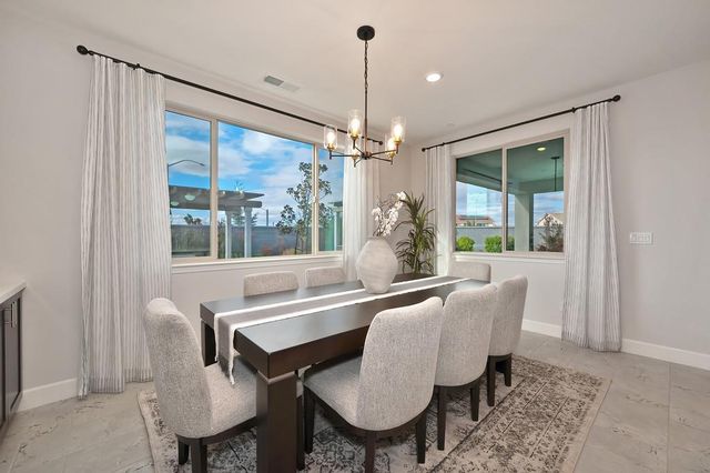 1104 Mambo Way, Roseville, CA 95747