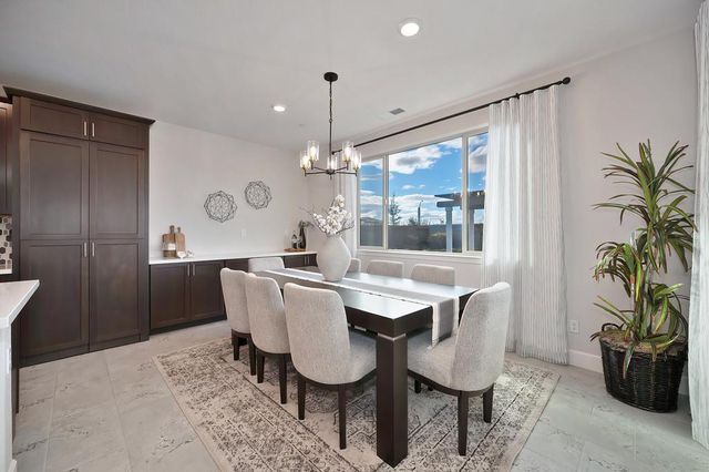 1104 Mambo Way, Roseville, CA 95747