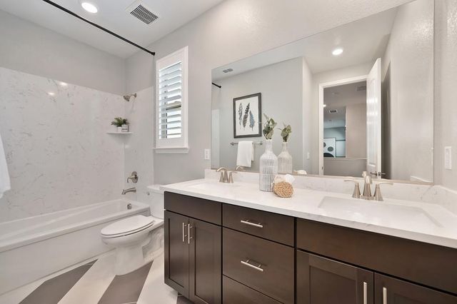 1104 Mambo Way, Roseville, CA 95747