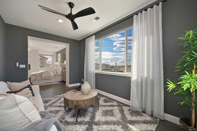 1104 Mambo Way, Roseville, CA 95747