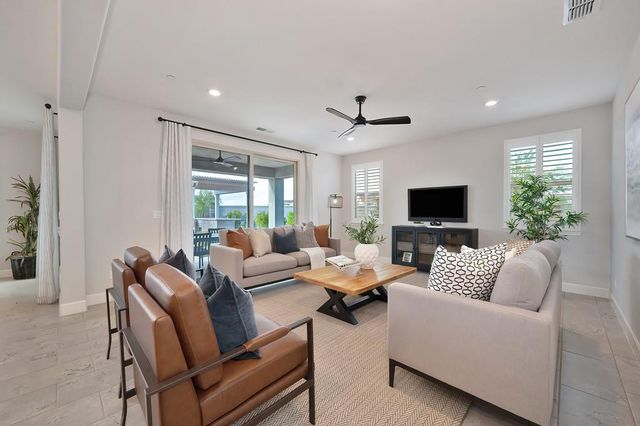 1104 Mambo Way, Roseville, CA 95747