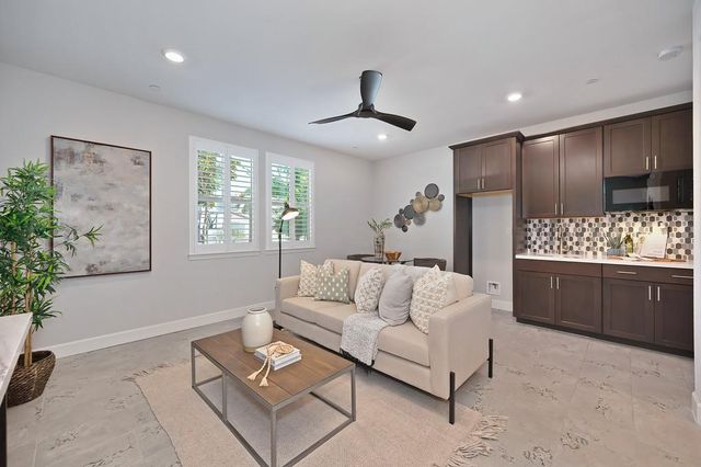 1104 Mambo Way, Roseville, CA 95747