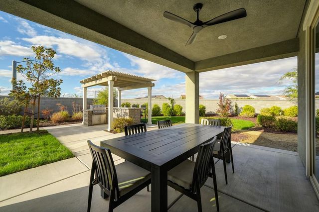 1104 Mambo Way, Roseville, CA 95747