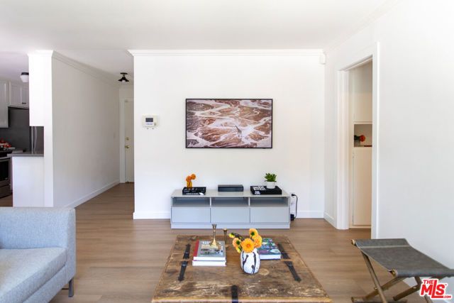 1222 N Olive Drive 101, West Hollywood, CA 90069