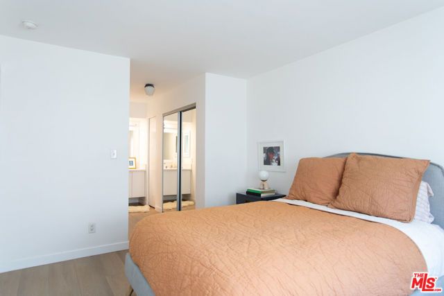 1222 N Olive Drive 101, West Hollywood, CA 90069