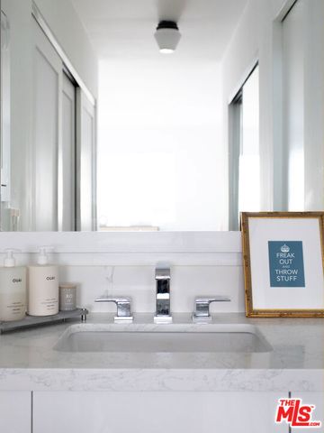 1222 N Olive Drive 101, West Hollywood, CA 90069