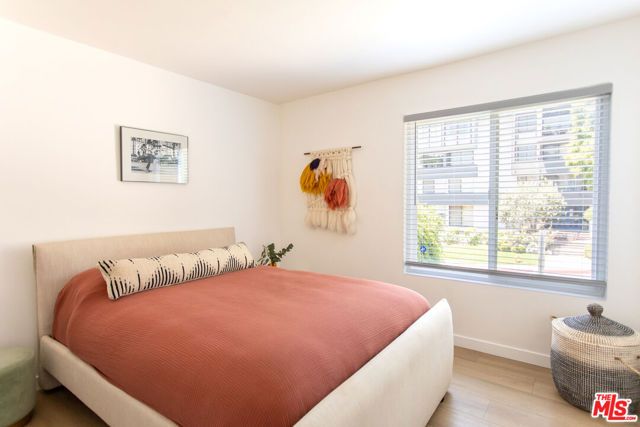 1222 N Olive Drive 101, West Hollywood, CA 90069