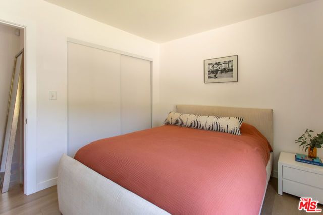 1222 N Olive Drive 101, West Hollywood, CA 90069