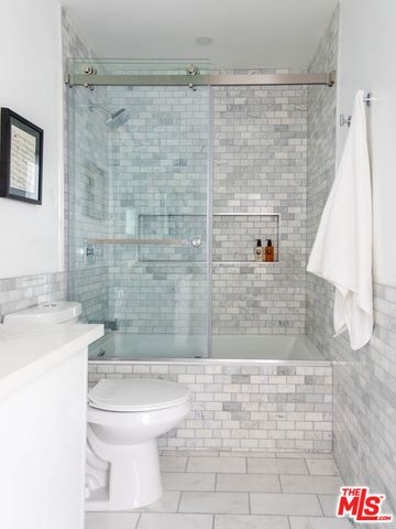 1222 N Olive Drive 101, West Hollywood, CA 90069