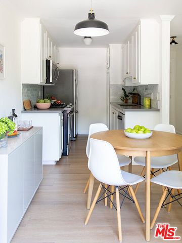 1222 N Olive Drive 101, West Hollywood, CA 90069