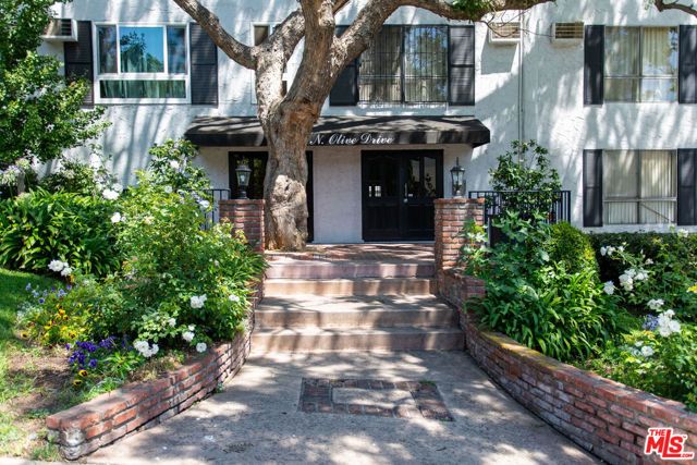 1222 N Olive Drive 101, West Hollywood, CA 90069