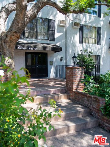1222 N Olive Drive 101, West Hollywood, CA 90069