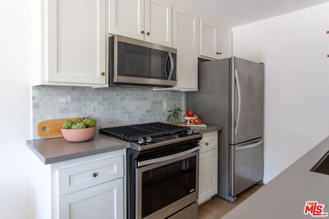 1222 N Olive Drive 101, West Hollywood, CA 90069