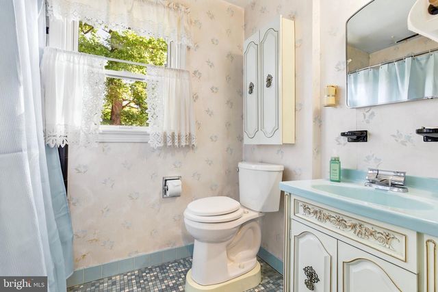 905 ALLENTOWN RD, Lansdale, PA 19446