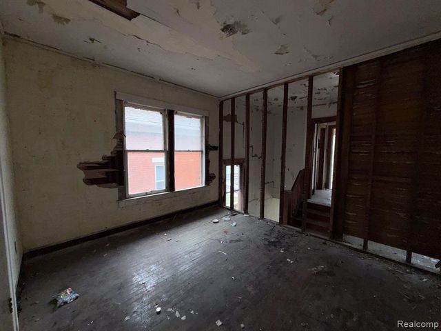 8788 Dexter Avenue, Detroit, MI 48206