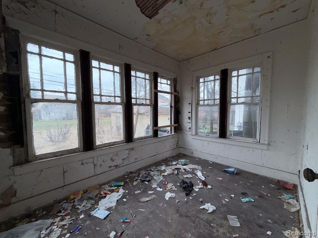 8788 Dexter Avenue, Detroit, MI 48206