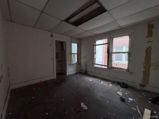 8788 Dexter Avenue, Detroit, MI 48206