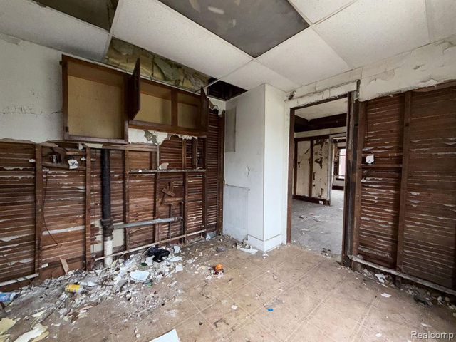 8788 Dexter Avenue, Detroit, MI 48206