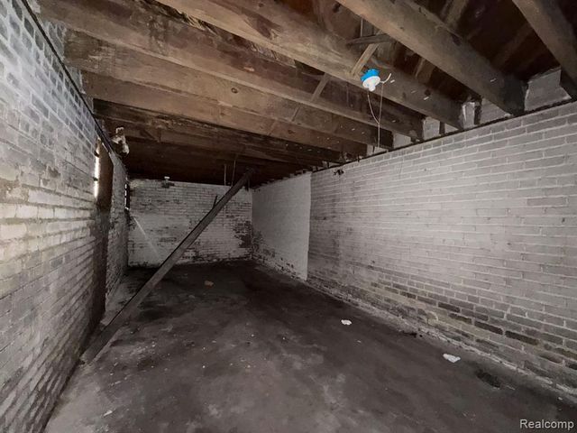 8788 Dexter Avenue, Detroit, MI 48206