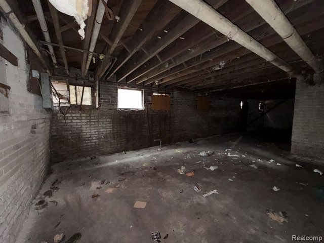 8788 Dexter Avenue, Detroit, MI 48206