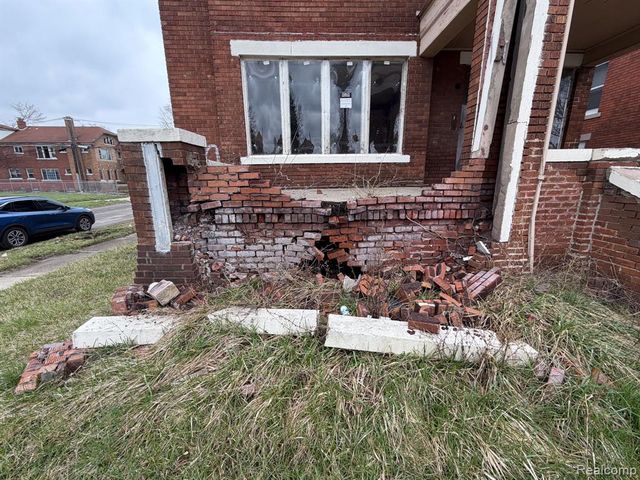 8788 Dexter Avenue, Detroit, MI 48206