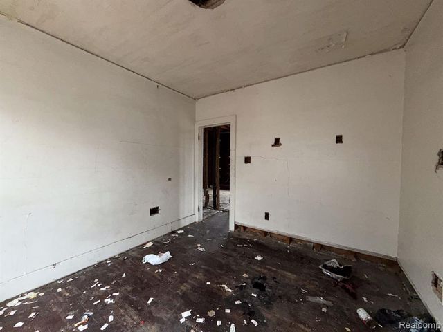 8788 Dexter Avenue, Detroit, MI 48206