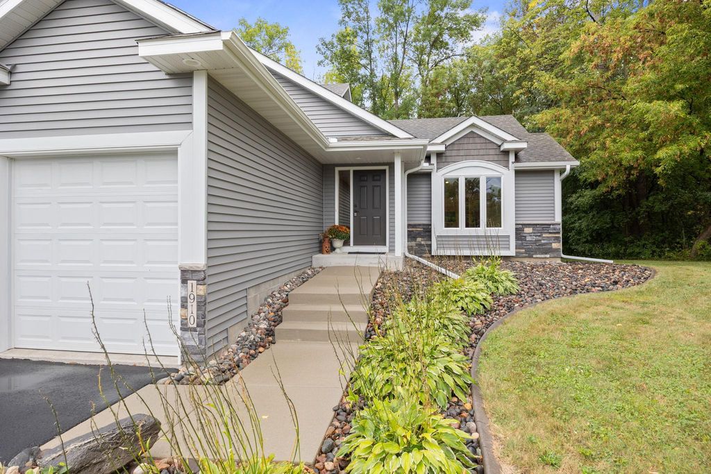 1910 Buffalo Ridge Drive, Buffalo, MN 55313 — photo 2