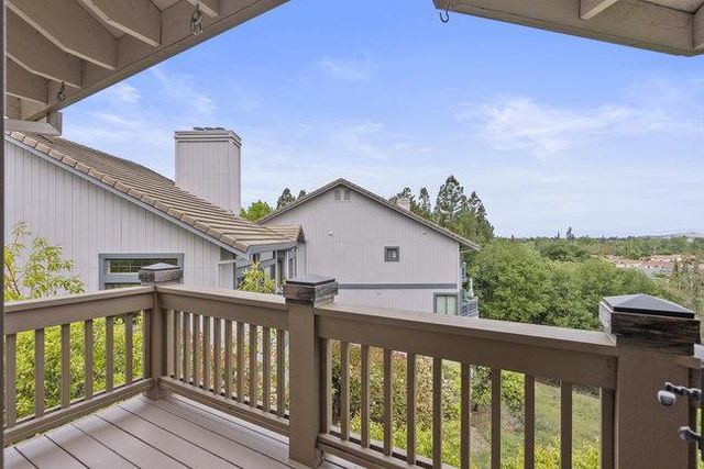 5958 Dry Oak Drive, San Jose, CA 95120