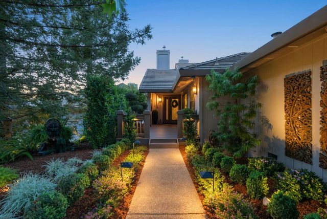 5958 Dry Oak Drive, San Jose, CA 95120