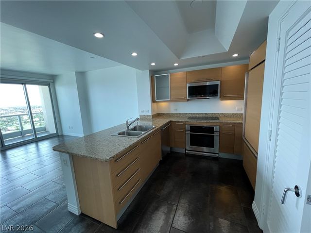 322 KAREN Avenue 2805, Las Vegas, NV 89109