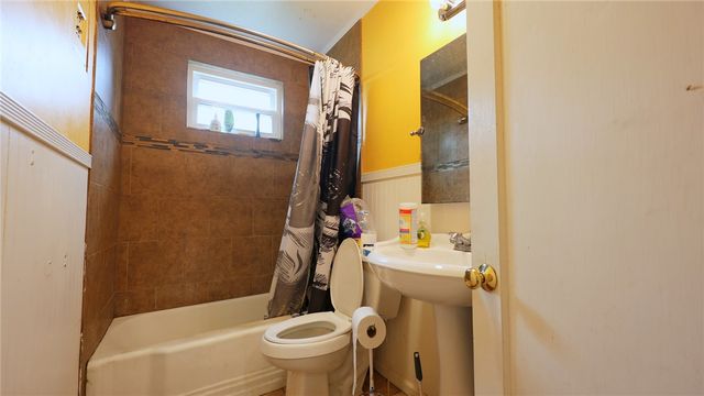 1112 10th Street, Rogers, AR 72756