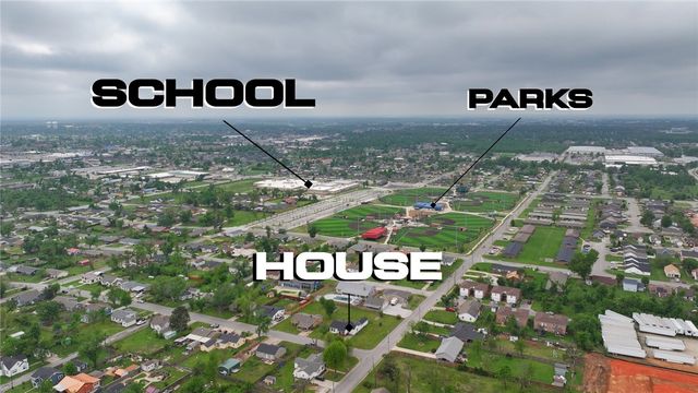 1112 10th Street, Rogers, AR 72756