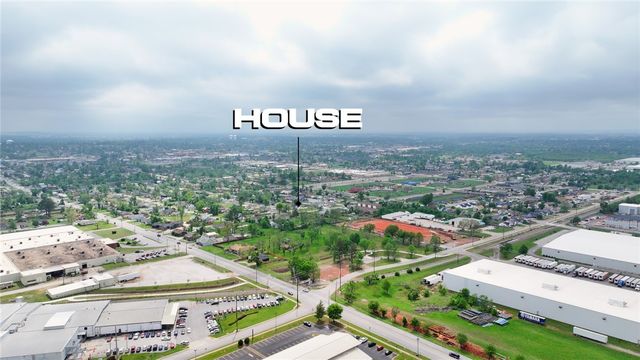 1112 10th Street, Rogers, AR 72756