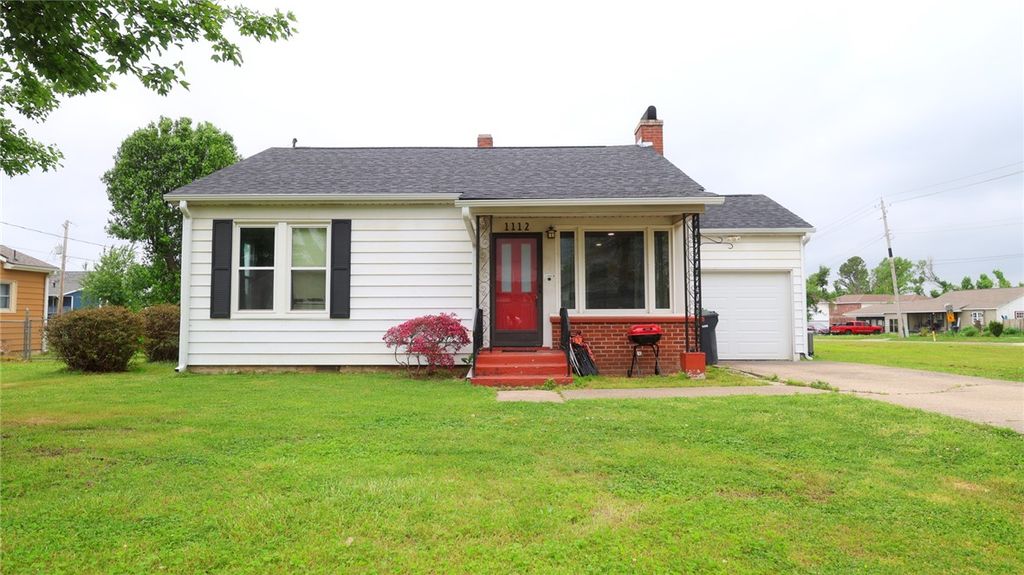 1112 10th Street, Rogers, AR 72756