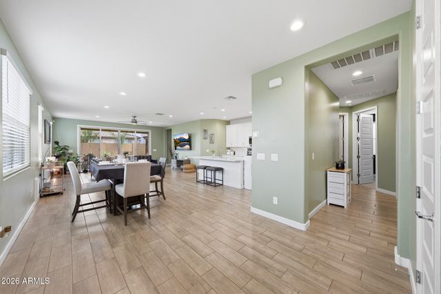 2208 E PALMDALE Lane, Gilbert, AZ 85298