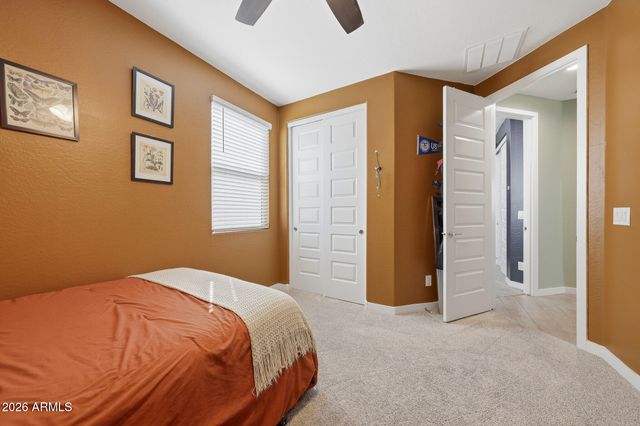 2208 E PALMDALE Lane, Gilbert, AZ 85298