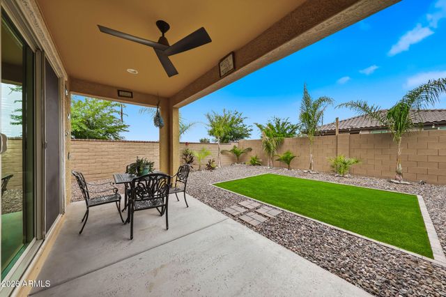 2208 E PALMDALE Lane, Gilbert, AZ 85298