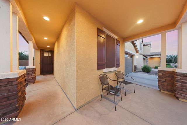 2208 E PALMDALE Lane, Gilbert, AZ 85298