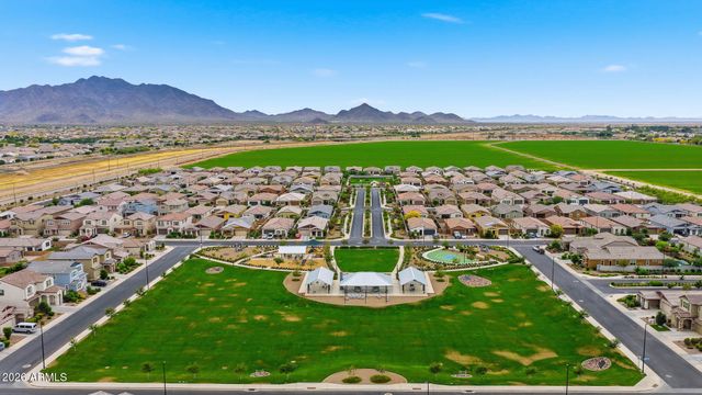 2208 E PALMDALE Lane, Gilbert, AZ 85298